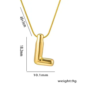Detailed view of gold letter L pendant with dimensions 18.2mm by 10.1mm and 40+5cm chain