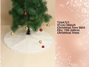 Detail van zachte witte imitatiebont kerstboomrok voor 150-240cm hoge bomen
