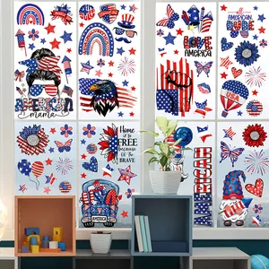 Détail de stickers fenêtre du Jour de l'Indépendance avec motifs de nains et aigle US