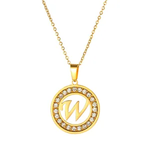 Elegante collana in acciaio inossidabile dorato con pendente lettera W e cristalli