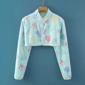 Châle d'épaule en flanelle bleue avec motifs de cœur pour chaleur hivernale femme