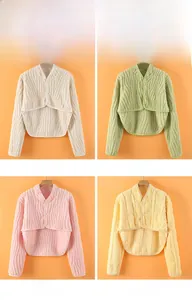 Scaldaspalle in peluche spesso disponibile nei colori albicocca, verde, rosa e giallo