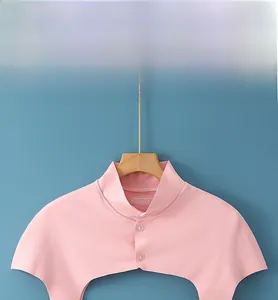 Châle d'épaule rose pour climatisation avec fermeture à boutons et tissu doux et respirant