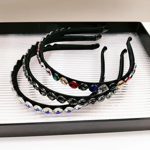 Driedelige set elegante K9 kristallen haarbanden in diverse kleuren en klassiek grijszwart
