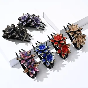 Detalle del juego de 6 pinzas para el cabello florales con brillantes diamantes de imitación