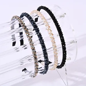 Set de diademas de cristales de colores y pedrería brillante en cuatro tonos elegantes