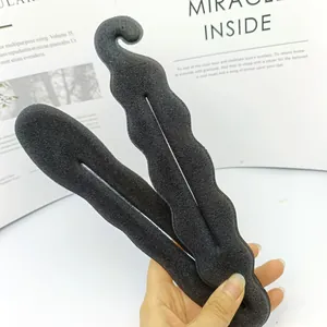 Zweiteiliges Set aus flexiblen schwarzen Schwamm-Haarstyling-Tools für Hochsteckfrisuren