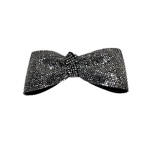 Elegante fermaglio per capelli a fiocco nero con lussuosi strass luccicanti