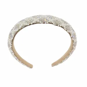 Detailed view of pearl headband showing 1.8cm width and 15cm height dimensions