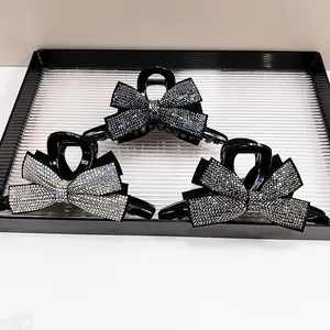 Ensemble de grandes pinces à cheveux élégantes avec strass brillants et design de nœud multicouche