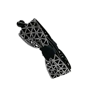 Barrette banane à nœud en strass avec un élégant design ajouré géométrique noir