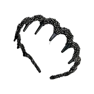 Sparkling wave headband with anti-slip teeth and silver crystals for women