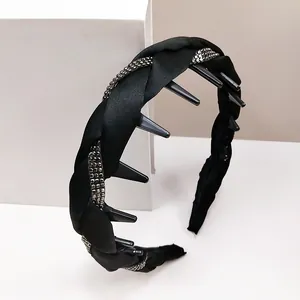 Diadema Trenzada de Satén con Diamantes de Imitación Plateados y Dientes Internos Negro Diseño de Cabeza Alta para Mujer