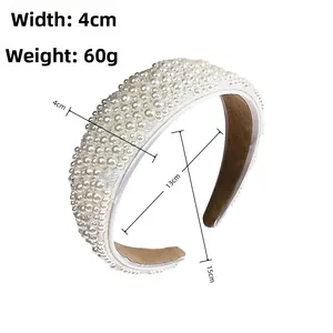 Vista detallada de una diadema de perlas de 4cm con dimensiones y peso especificados