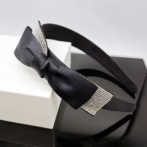 Cerchietto con Fiocco in Raso Nero e Strass da Donna Elegante Scintillante Nodo in Nastro Fascia per Capelli Accessori Sposa Festa