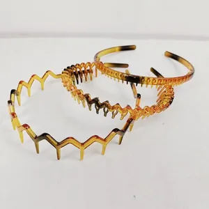 Three-piece set of tortoiseshell headbands with wide wave and fine comb teeth design