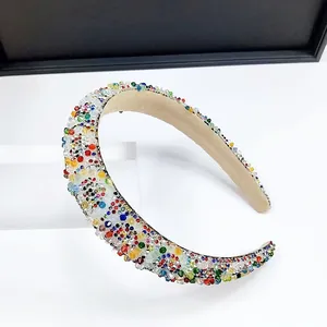 Diadema acolchada con cristales de imitación multicolores y forro interior suave