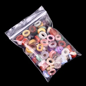 Mix van natuurlijke agaatkristallen holle kralen in zakje voor DIY sieraden maken