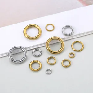 Dettaglio di anelli a O in acciaio inossidabile 304 oro e argento per accessori fai-da-te