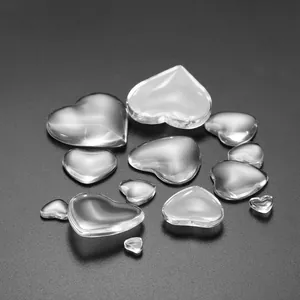 Cabochon in vetro trasparente a forma di cuore in varie misure per gioielli fai-da-te
