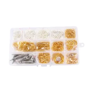 Detalle del kit de joyería DIY de 15 rejillas con cuentas, ganchos y clips metálicos