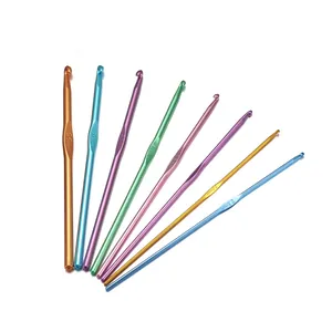 Uncinetti in Allumina Multicolore Strumenti per Maglieria Metallici per Fai da Te Maglioni Sciarpe Tessitura Ferri da Maglia