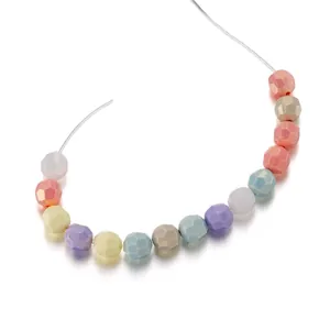 Perles en acrylique facettées aux tons macaron pastels pour la création de bijoux