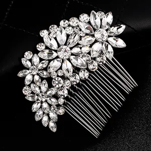 Peigne à cheveux de mariée luxueux avec strass scintillants et design floral argenté