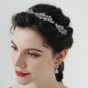 Ensemble élégant de serre-tête étoilé et boucles d'oreilles goutte d'eau pour la mariée