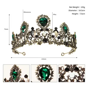 Détails de la couronne de mariée baroque avec cristaux verts et alliage d'or antique