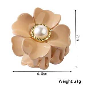 Eleganter champagnerfarbener Blumen-Haarclip mit Perle, 7 cm Höhe, stilvolle Haarklammer