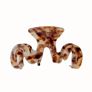 Pince à cheveux élégante en forme de M ondulé en acétate avec motif écailles de tortue