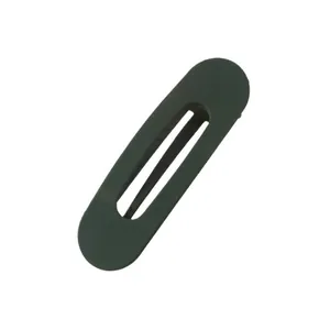 Pince à cheveux ovale ajourée vert foncé mat au design minimaliste de style coréen