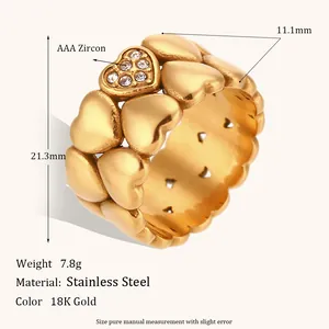 Detail of 18K gold plated stainless steel heart ring with AAA zircon micro-inlay