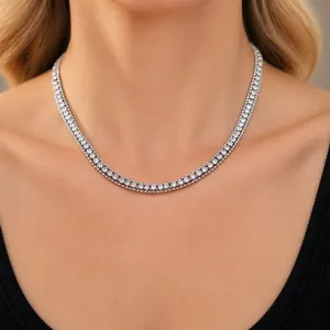 Elegante doppelreihige Diamant-Choker-Halskette mit funkelnden Zirkonia-Steinen