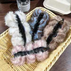 Lot de 4 pinces à cheveux banane en fausse fourrure pelucheuse aux tons d'automne