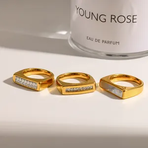 Anelli geometrici alla moda in acciaio inossidabile placcato oro 18k con zircone e conchiglia