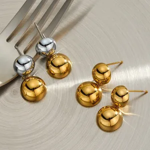 Orecchini pendenti a sfera in acciaio inossidabile moderno con finitura a specchio oro e argento
