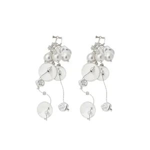 Elegant French retro clip-on earrings with faux pearls and delicate shell tassels