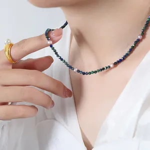 Collier en lapis-lazuli facetté et perles d'eau douce avec une bague en perle en or 18 carats