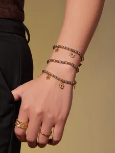 Bracelets à perles bohèmes avec breloque main de fatma et bagues dorées élégantes