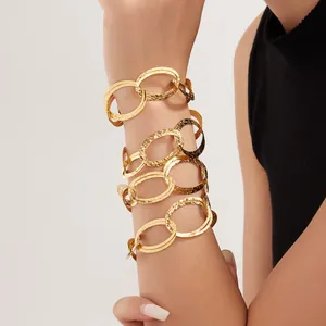 Bracciale a doppio strato in acciaio inossidabile dorato con maglie ovali martellate