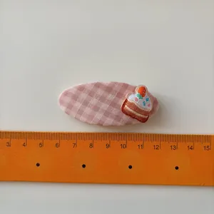 Barrette à cheveux BB à carreaux roses pour enfants avec broderie gâteau et taille 5cm
