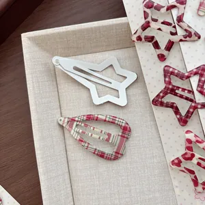 Lot de barrettes rouges pour filles avec motifs étoiles, léopard et carreaux