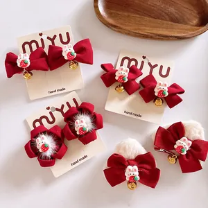 Mignonnes Pinces à Cheveux Nœud Oreille de Chat en Peluche Doux Nœud Rouge Épingle à Cheveux de Noël Festif Lapin Fraise Accessoires de Cheveux pour Femmes Filles