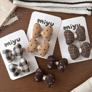 Ensemble de barrettes à nœuds en tissu à carreaux et fleurs pour filles sur bois