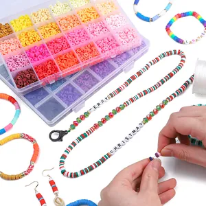 Bastelset mit 6mm Polymerton-Perlen in 24 Farben und runden Buchstaben-Perlen für DIY