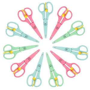 Set di forbici sicure per bambini in colori pastello con punte arrotondate e molla