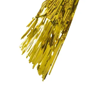 Tenda a frange in lamina d'oro lucida per fondali di feste e decorazioni celebrative