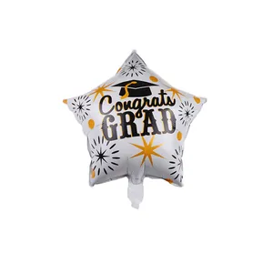 Ballon graduation en forme d'étoile avec texte Congrats GRAD et motif chapeau doré